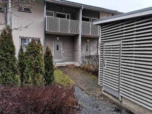 Taloyhtiön pihapiiri ja ulkovarastot — Rakennuspalvelu A Virtanen