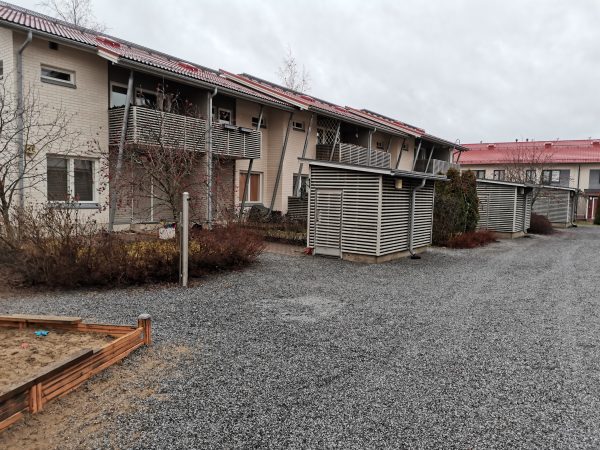 Taloyhtiön julkisivu ja ulkovaraston kunnostustyö